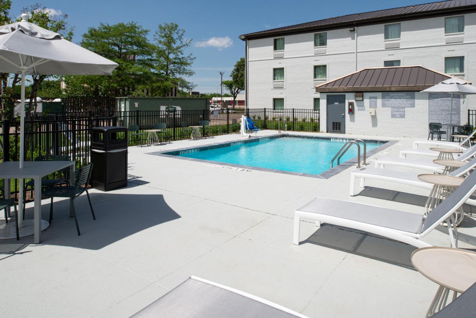 Spark By Hilton Dallas Market Center Екстер'єр фото