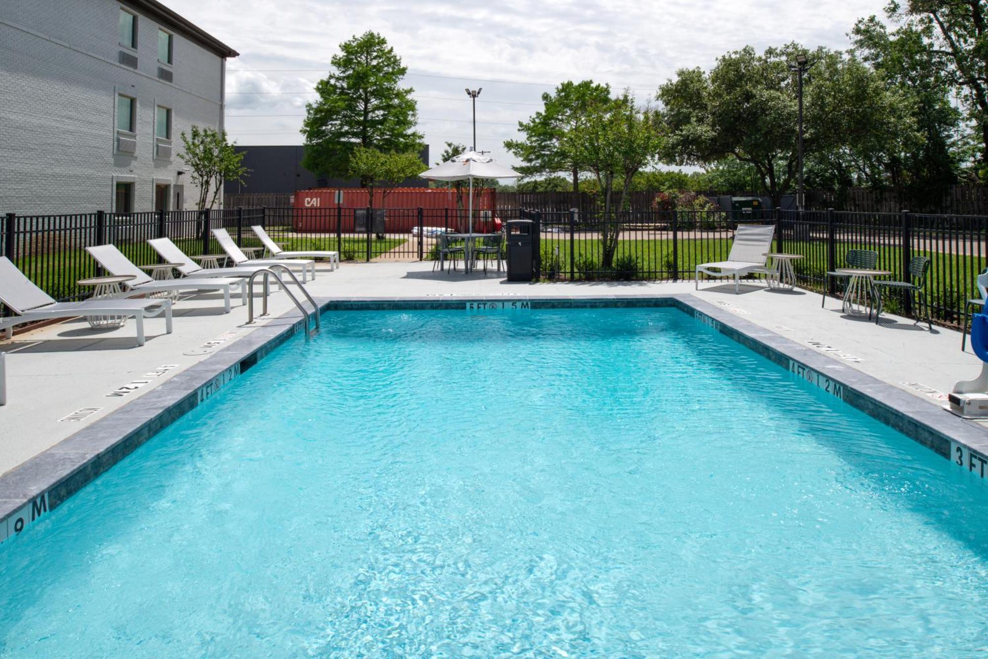 Spark By Hilton Dallas Market Center Екстер'єр фото