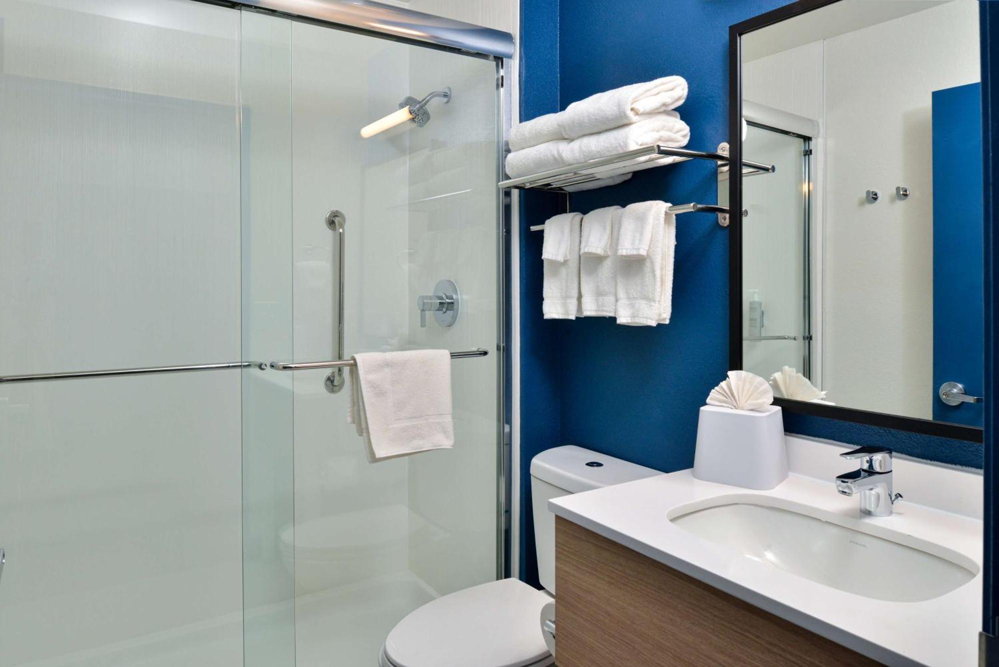 Spark By Hilton Dallas Market Center Екстер'єр фото
